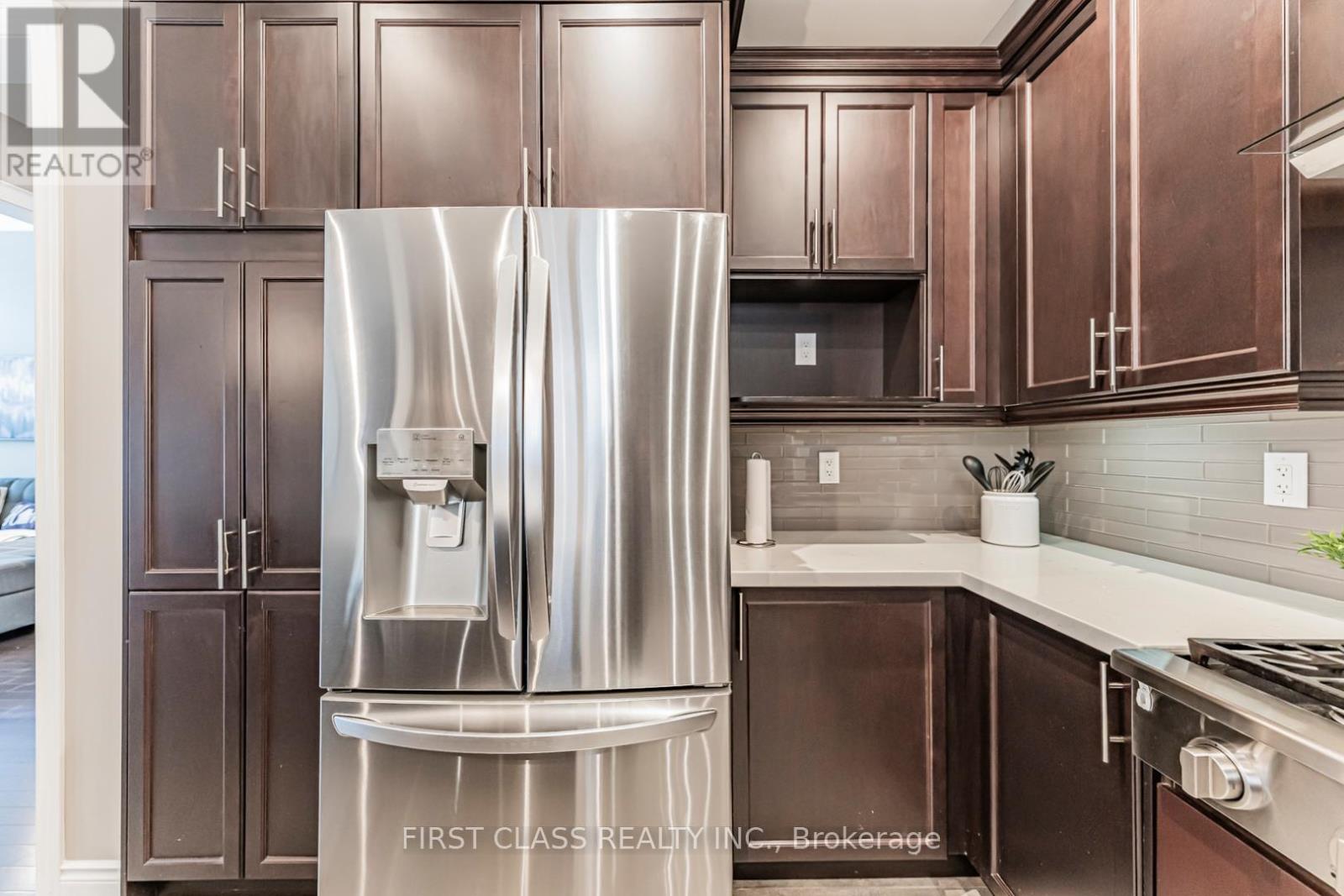 549 Daniel Clarke Way, Oakville, Ontario  L6M 0N9 - Photo 24 - W13090384