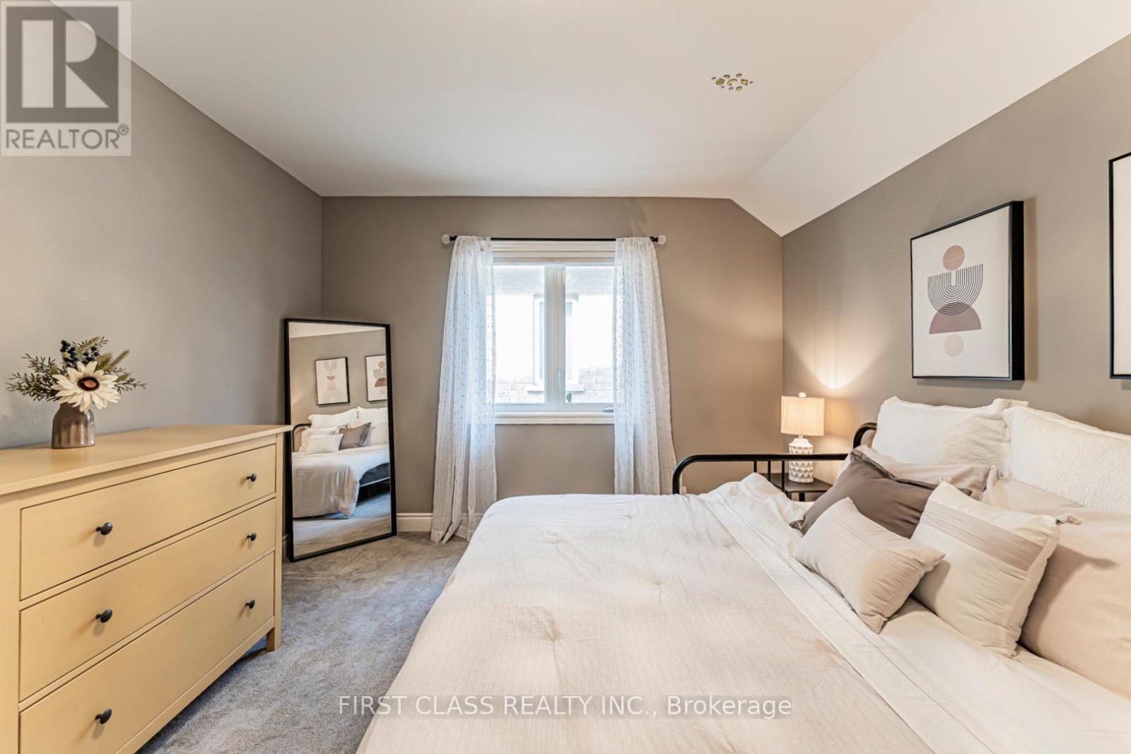 549 Daniel Clarke Way, Oakville, Ontario  L6M 0N9 - Photo 40 - W13090384