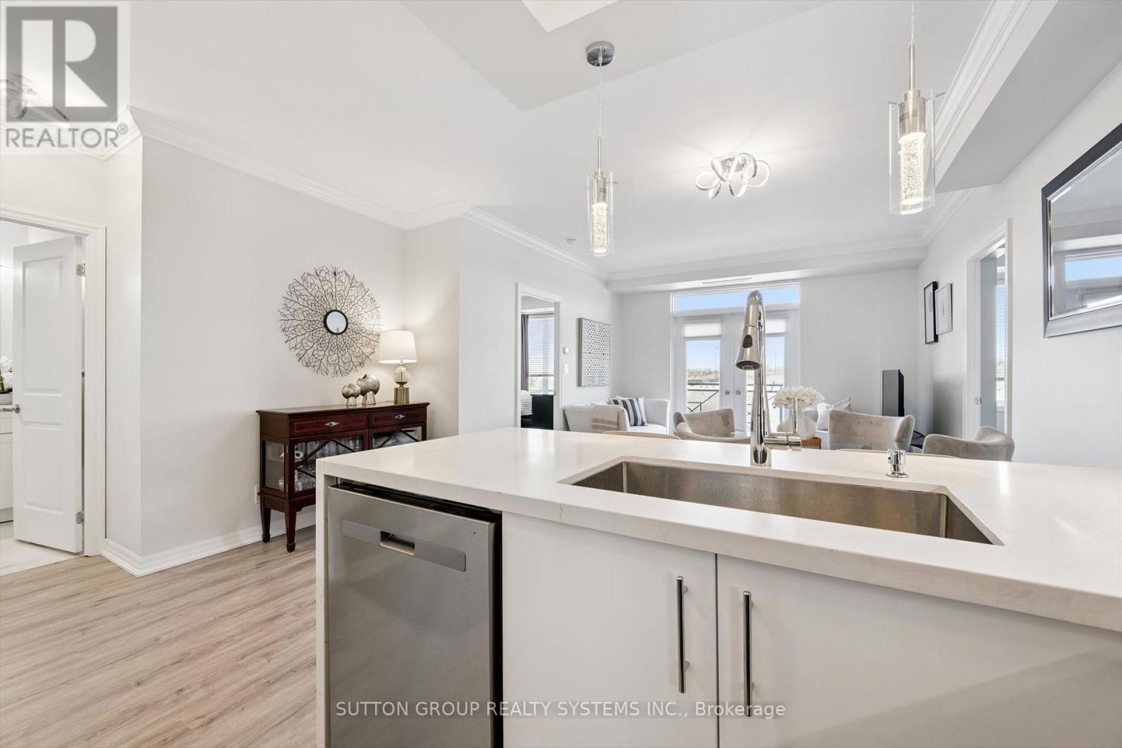 505 - 245 Dalesford Road, Toronto, Ontario  M8Y 4H7 - Photo 8 - W13090392