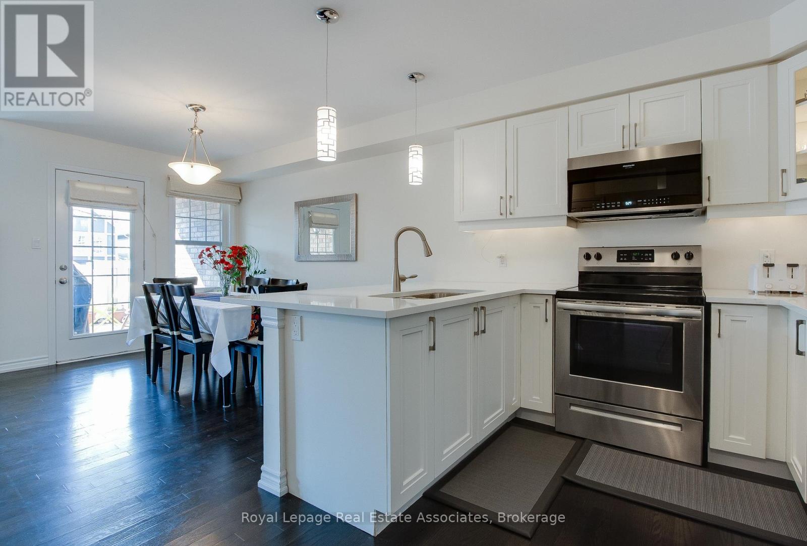 70 Locker Place, Milton, Ontario  L9E 1E8 - Photo 8 - W13090472