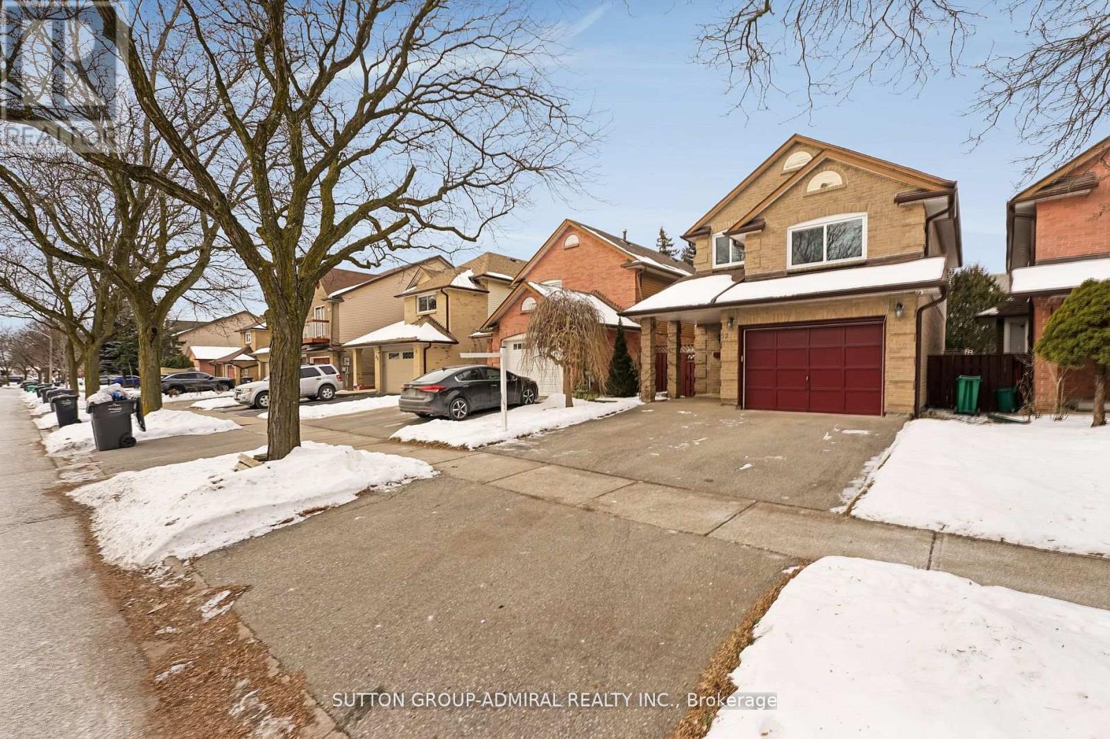 52 GARDEN AVENUE, Brampton, Ontario
