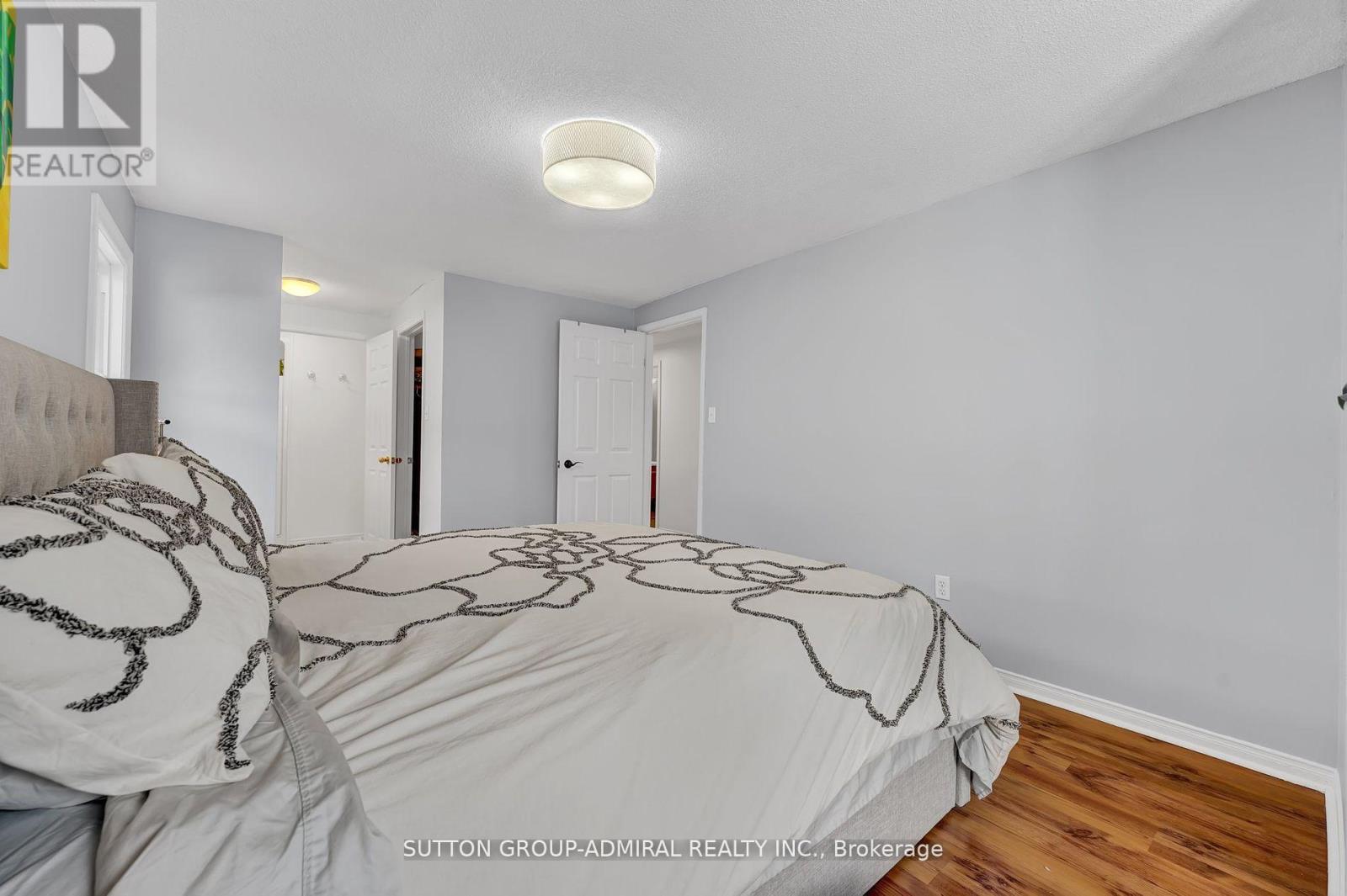 52 Garden Avenue, Brampton, Ontario  L6X 1M6 - Photo 23 - W13090496