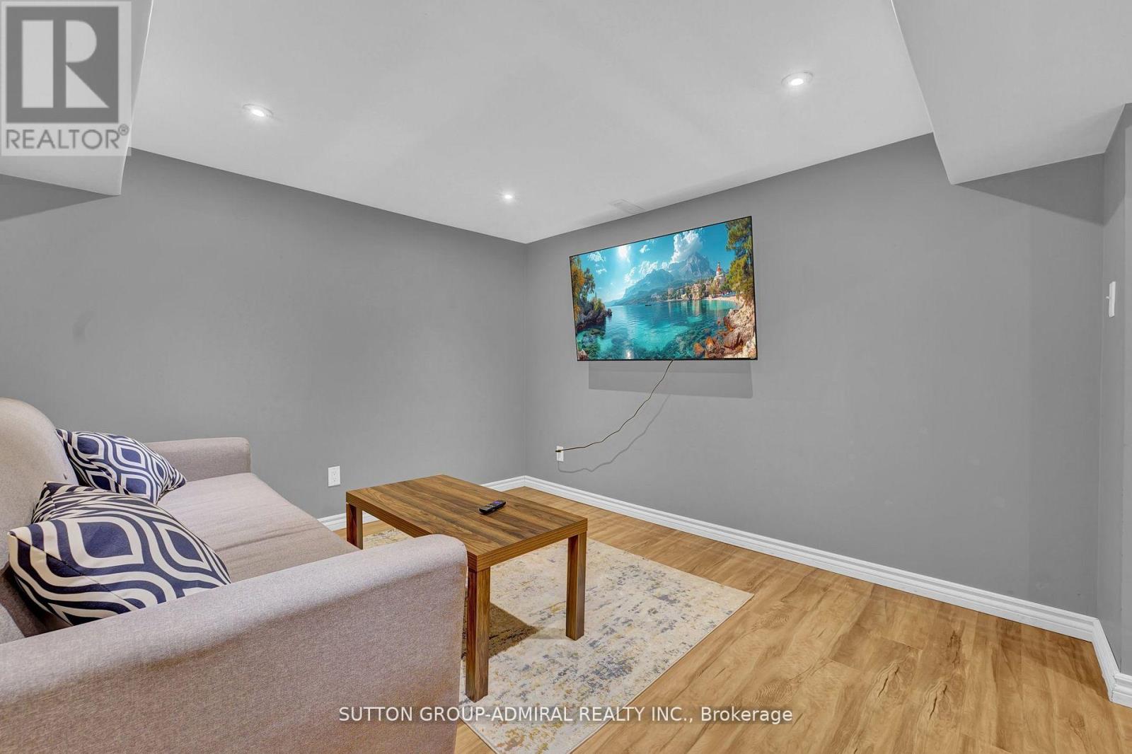 52 Garden Avenue, Brampton, Ontario  L6X 1M6 - Photo 27 - W13090496