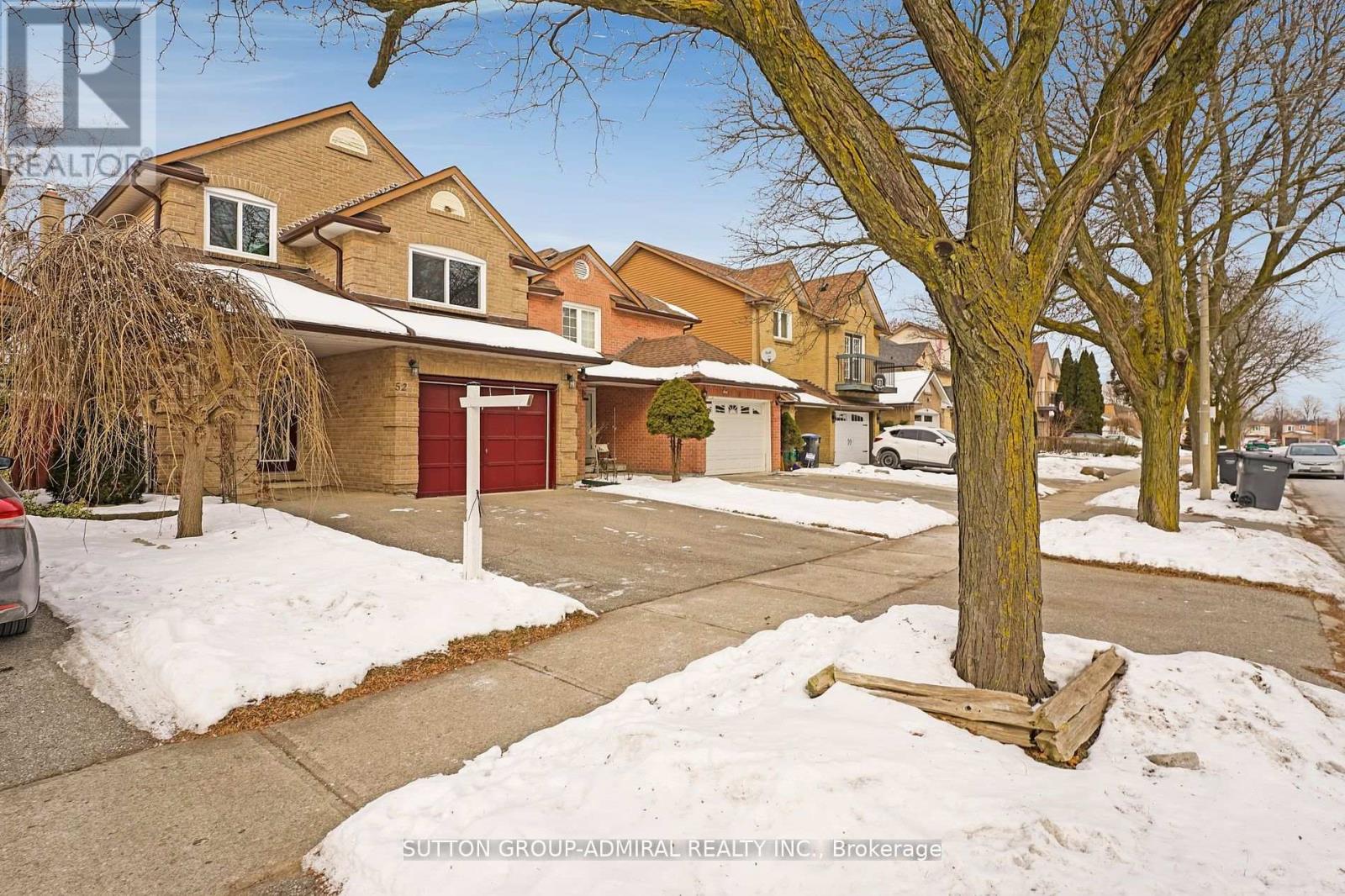 52 Garden Avenue, Brampton, Ontario  L6X 1M6 - Photo 3 - W13090496