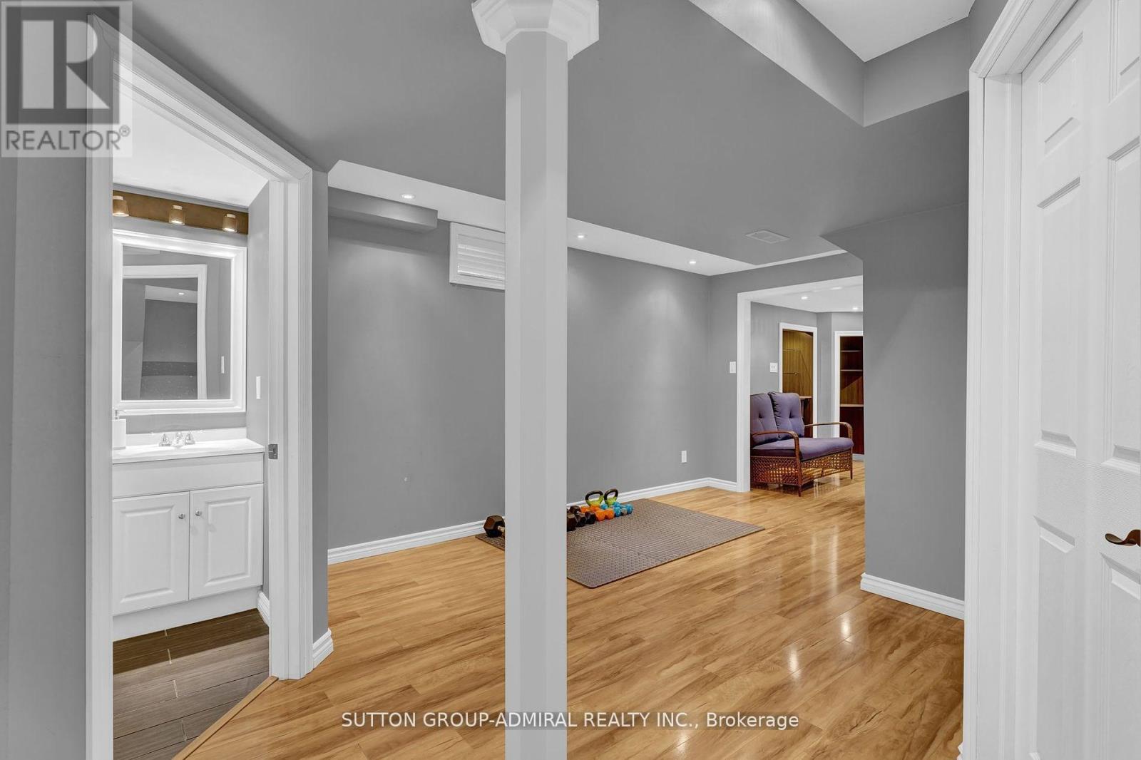 52 Garden Avenue, Brampton, Ontario  L6X 1M6 - Photo 30 - W13090496