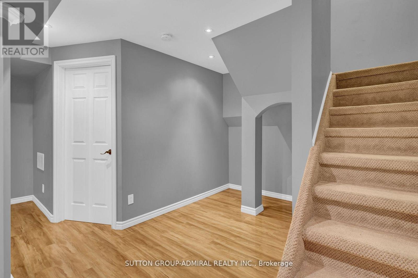 52 Garden Avenue, Brampton, Ontario  L6X 1M6 - Photo 31 - W13090496
