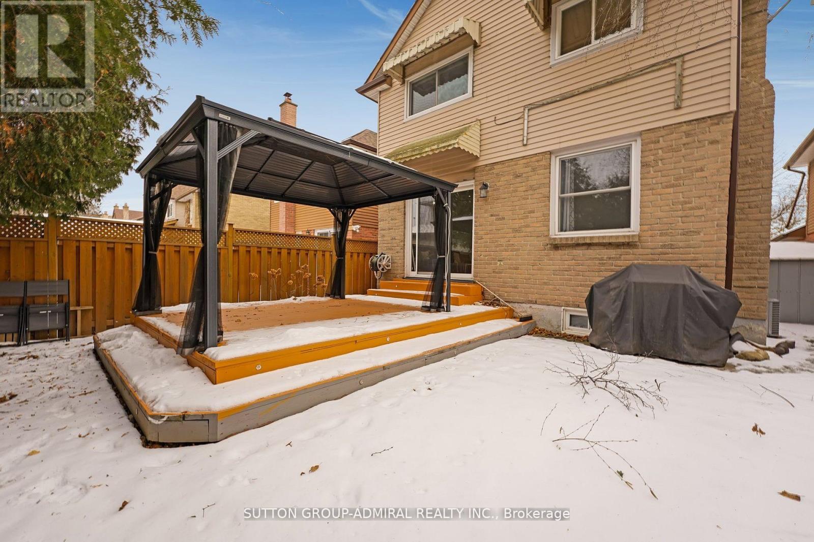 52 Garden Avenue, Brampton, Ontario  L6X 1M6 - Photo 39 - W13090496