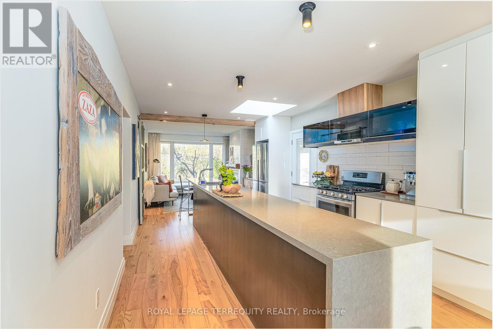 256 Renforth Drive, Toronto, Ontario  M9C 2K9 - Photo 12 - W13090510