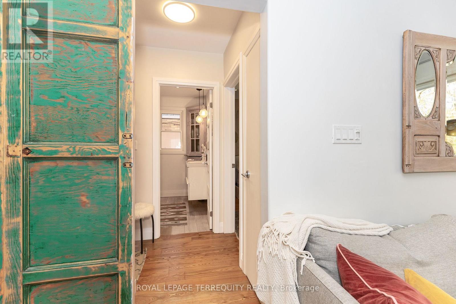 256 Renforth Drive, Toronto, Ontario  M9C 2K9 - Photo 16 - W13090510