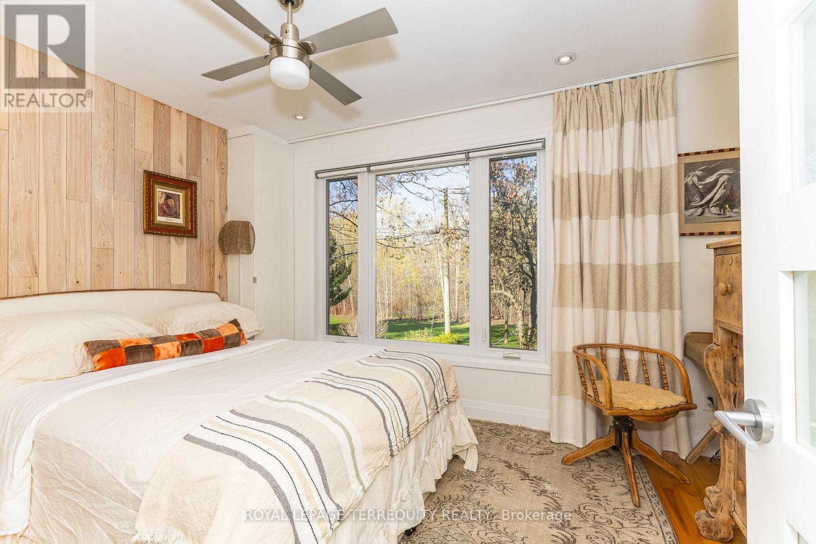 256 Renforth Drive, Toronto, Ontario  M9C 2K9 - Photo 20 - W13090510