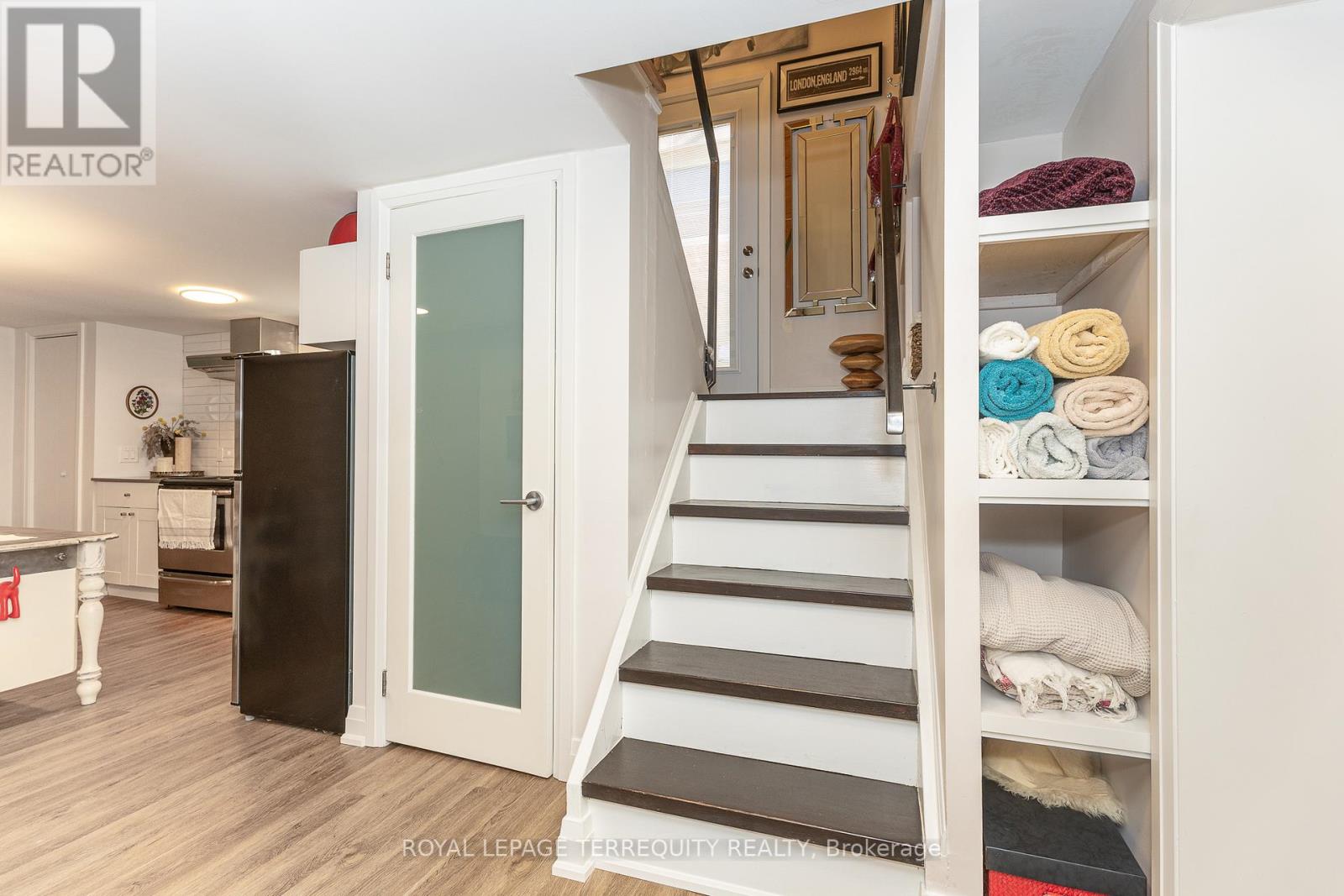 256 Renforth Drive, Toronto, Ontario  M9C 2K9 - Photo 25 - W13090510