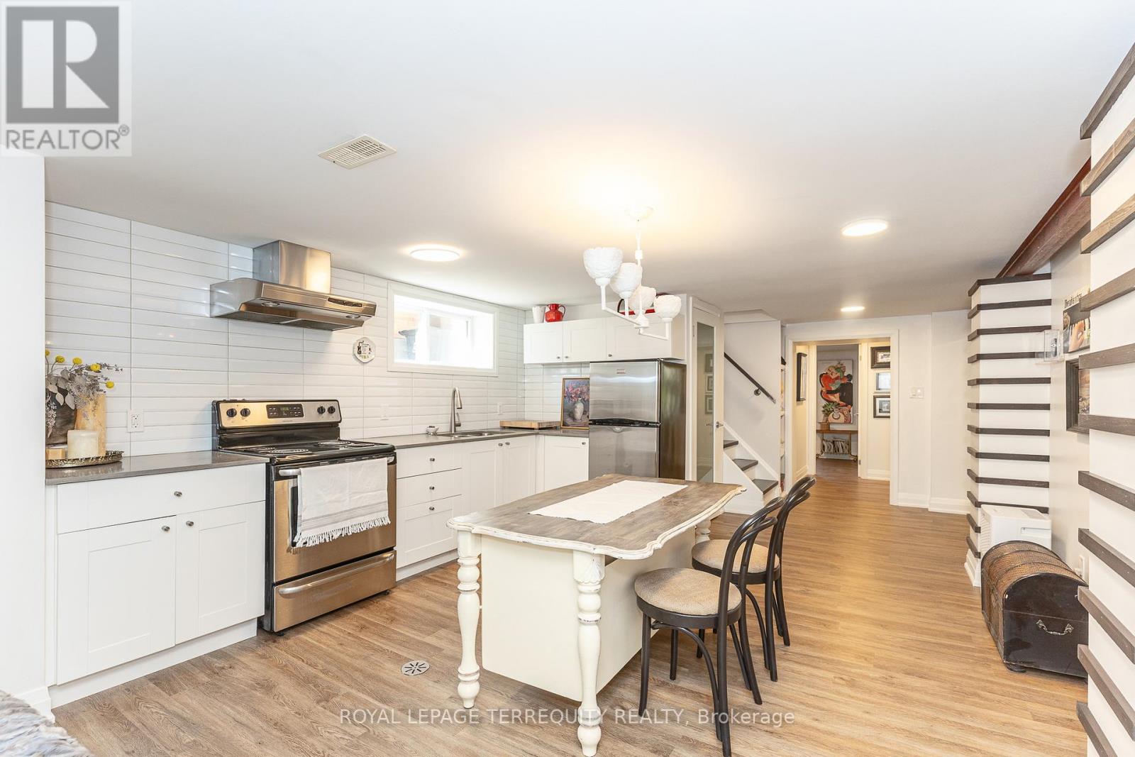 256 Renforth Drive, Toronto, Ontario  M9C 2K9 - Photo 26 - W13090510