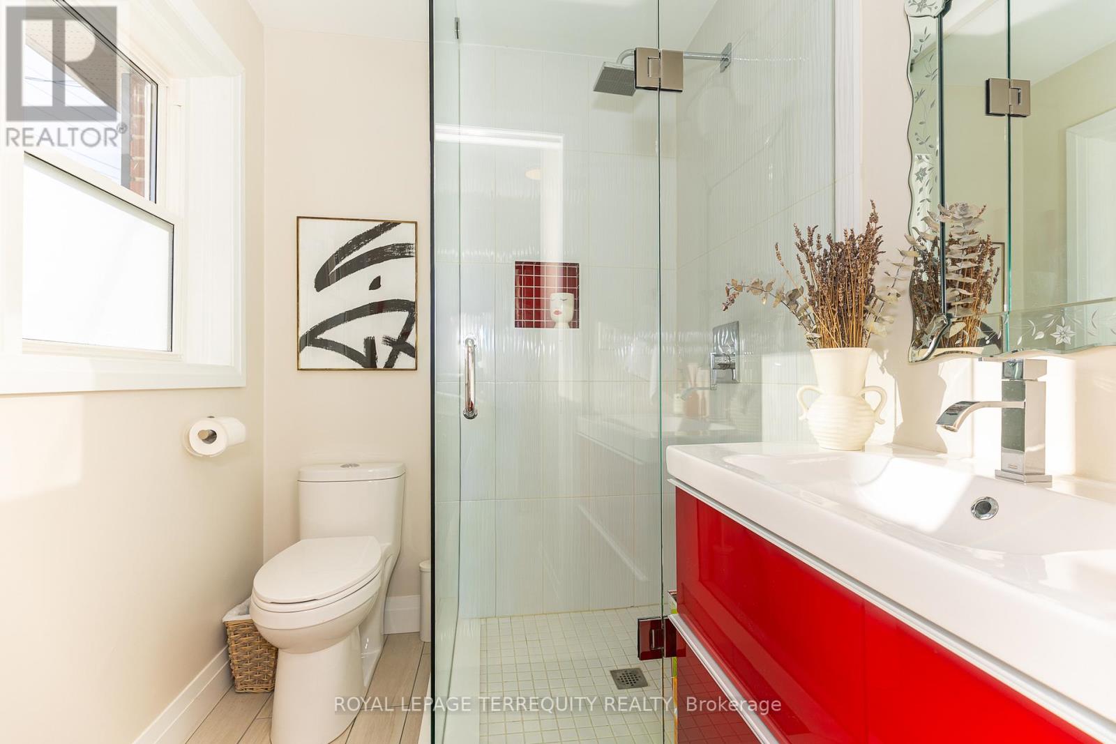 256 Renforth Drive, Toronto, Ontario  M9C 2K9 - Photo 4 - W13090510