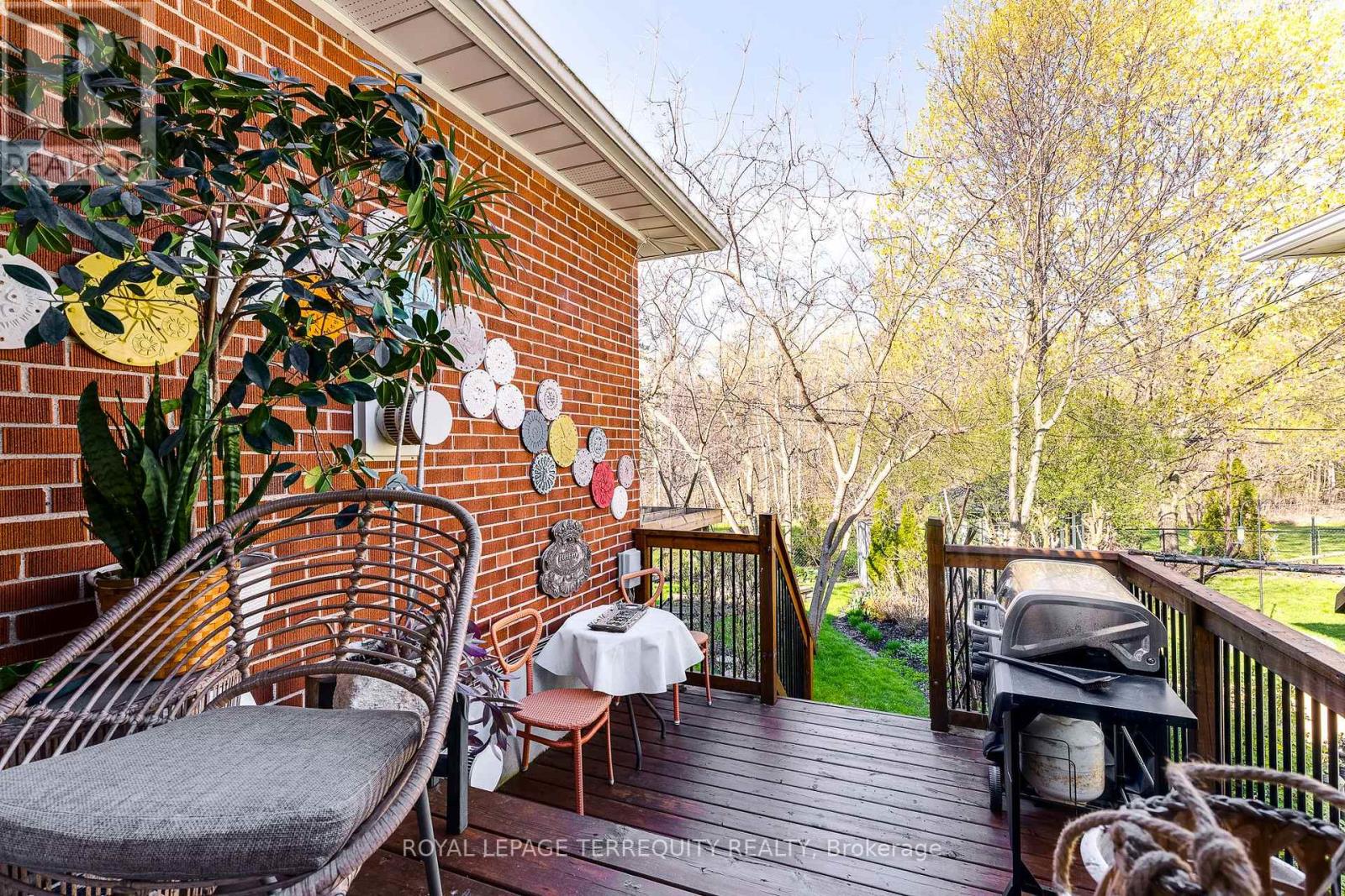 256 Renforth Drive, Toronto, Ontario  M9C 2K9 - Photo 46 - W13090510