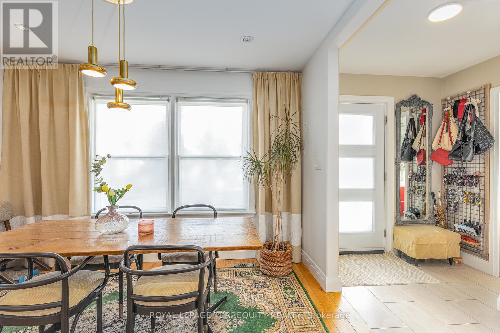 256 Renforth Drive, Toronto, Ontario  M9C 2K9 - Photo 8 - W13090510