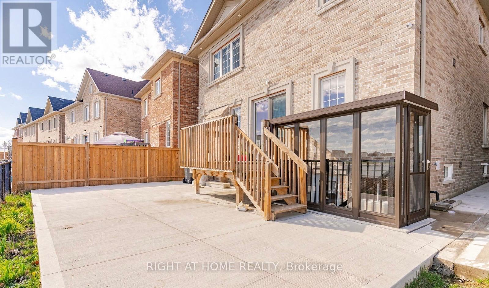 16 Action Drive, Brampton, Ontario  L7A 4X8 - Photo 33 - W13090548