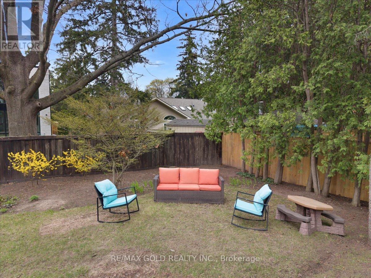 993 Porcupine Avenue, Mississauga, Ontario  L5H 3K6 - Photo 42 - W13090566