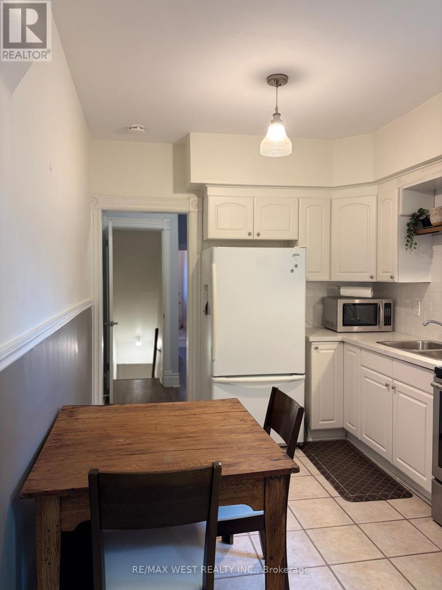 Main/bsmt - 108 Springhurst Avenue, Toronto, Ontario  M6K 1C1 - Photo 13 - W13090572
