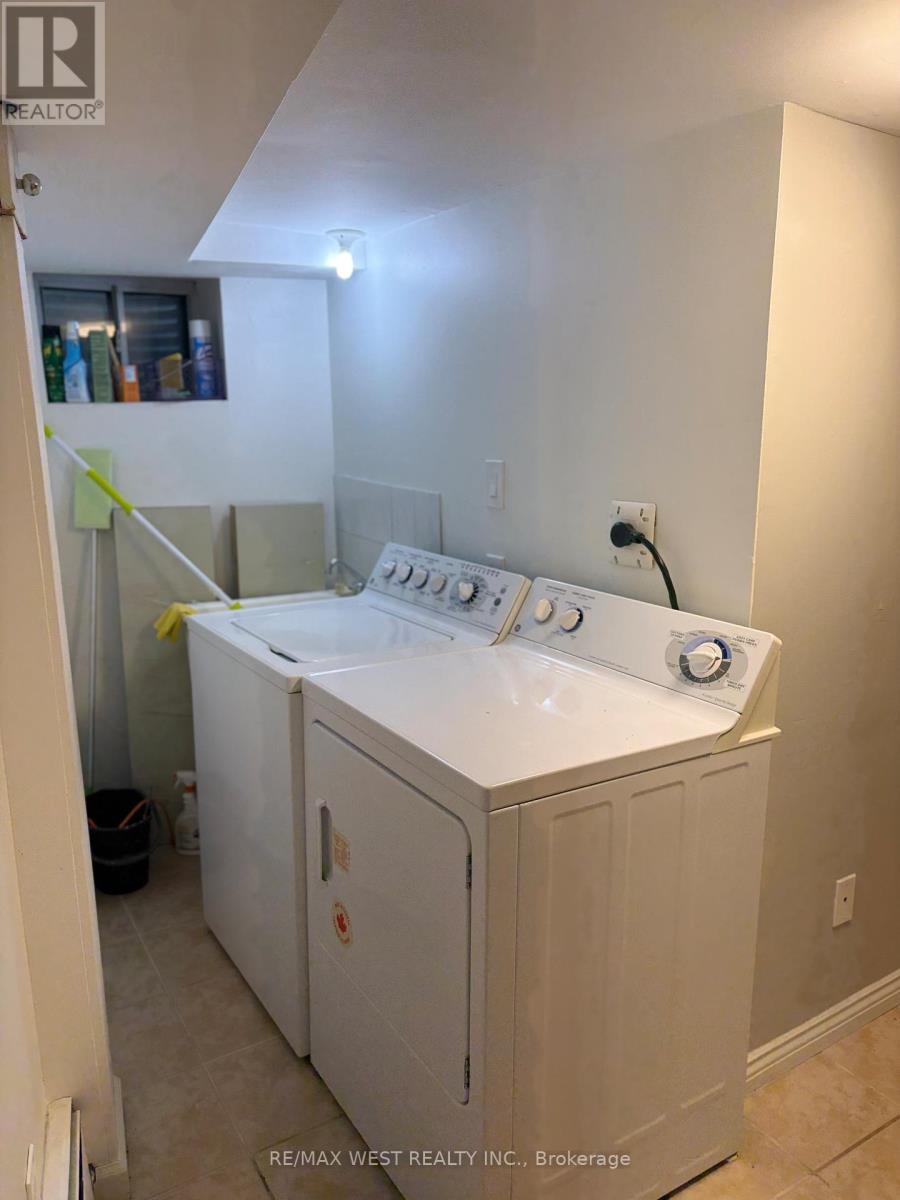 Main/bsmt - 108 Springhurst Avenue, Toronto, Ontario  M6K 1C1 - Photo 19 - W13090572