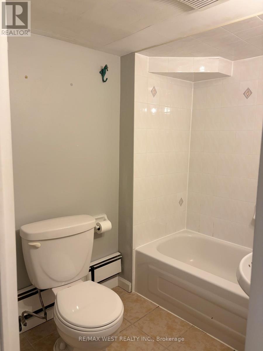 Main/bsmt - 108 Springhurst Avenue, Toronto, Ontario  M6K 1C1 - Photo 21 - W13090572