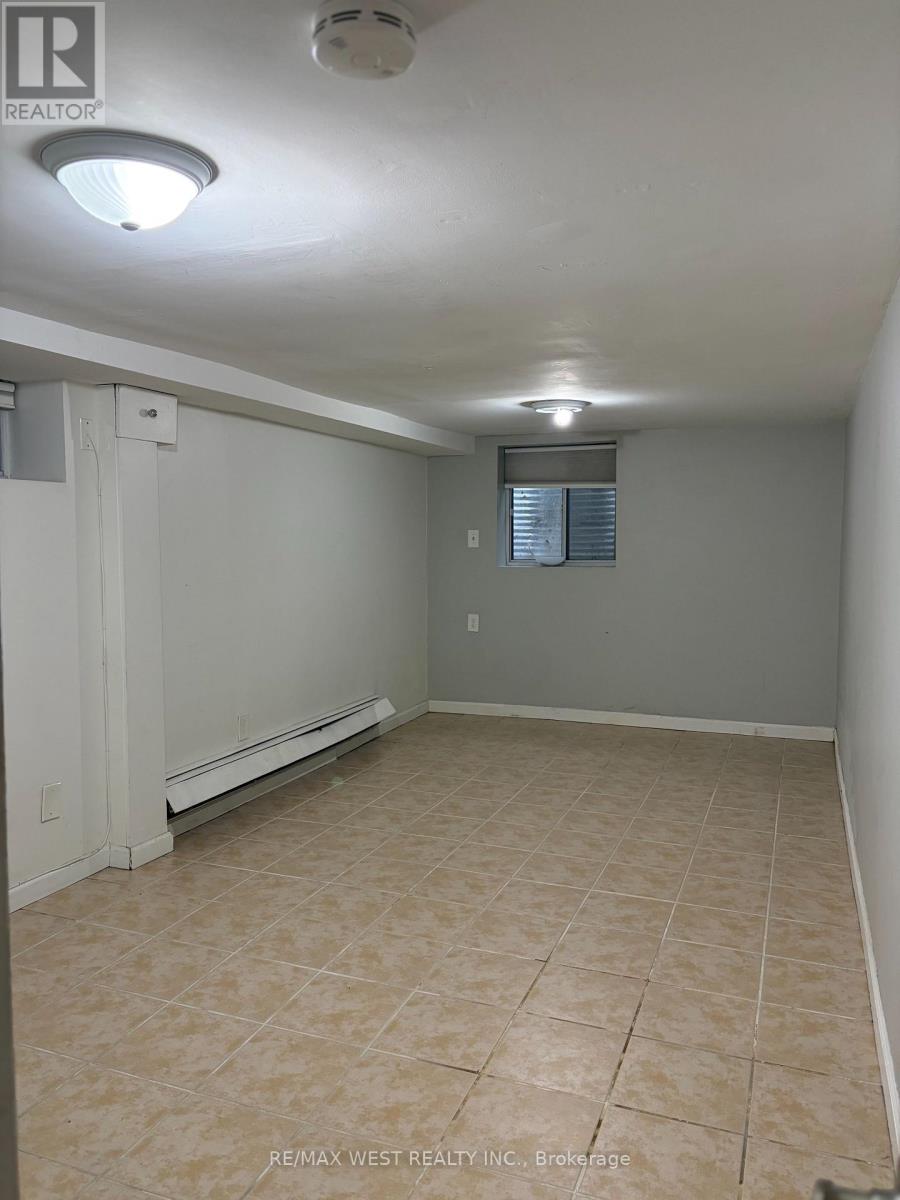 Main/bsmt - 108 Springhurst Avenue, Toronto, Ontario  M6K 1C1 - Photo 25 - W13090572