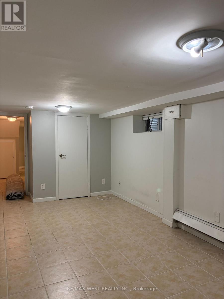 Main/bsmt - 108 Springhurst Avenue, Toronto, Ontario  M6K 1C1 - Photo 26 - W13090572