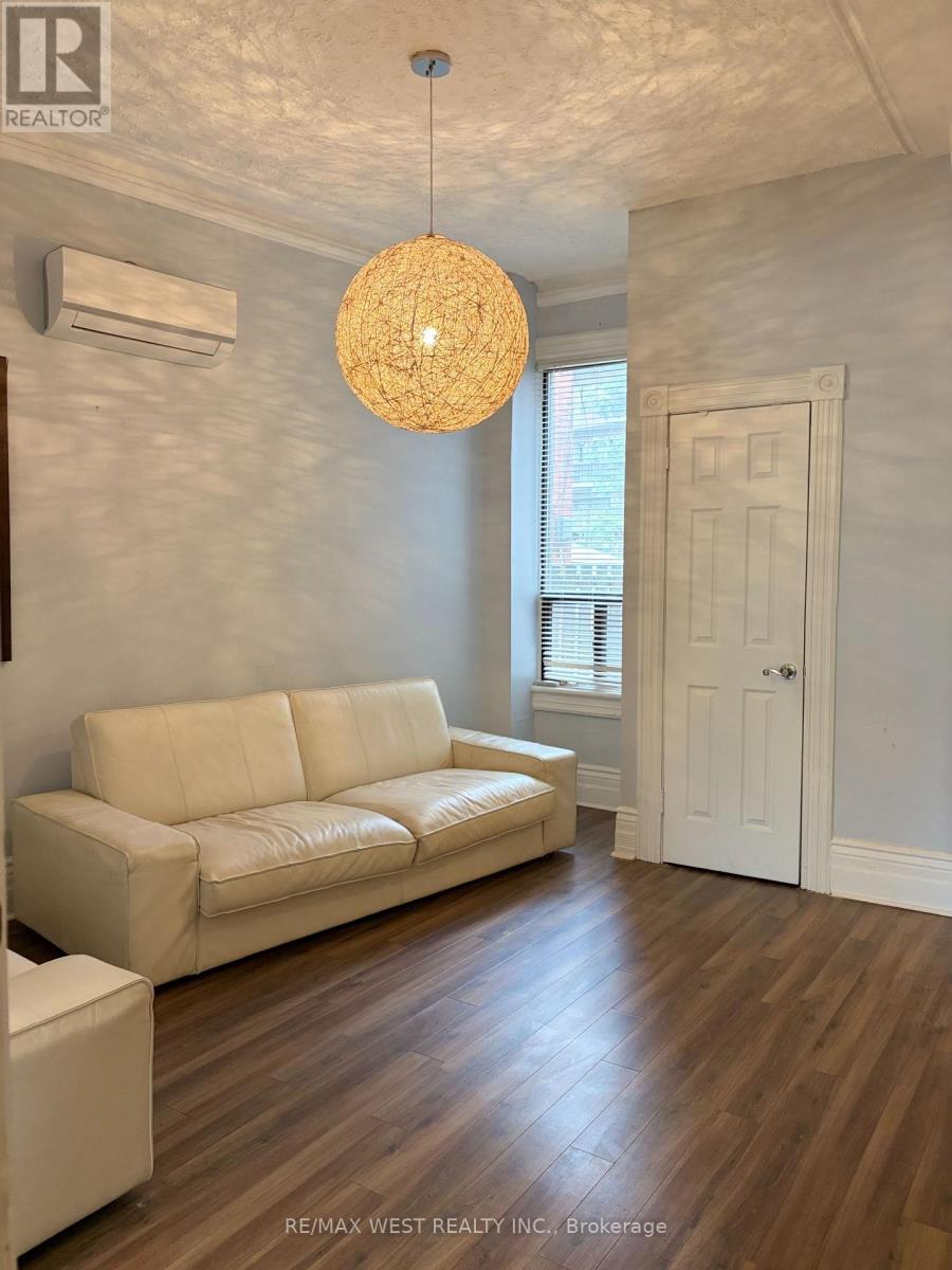 Main/bsmt - 108 Springhurst Avenue, Toronto, Ontario  M6K 1C1 - Photo 4 - W13090572