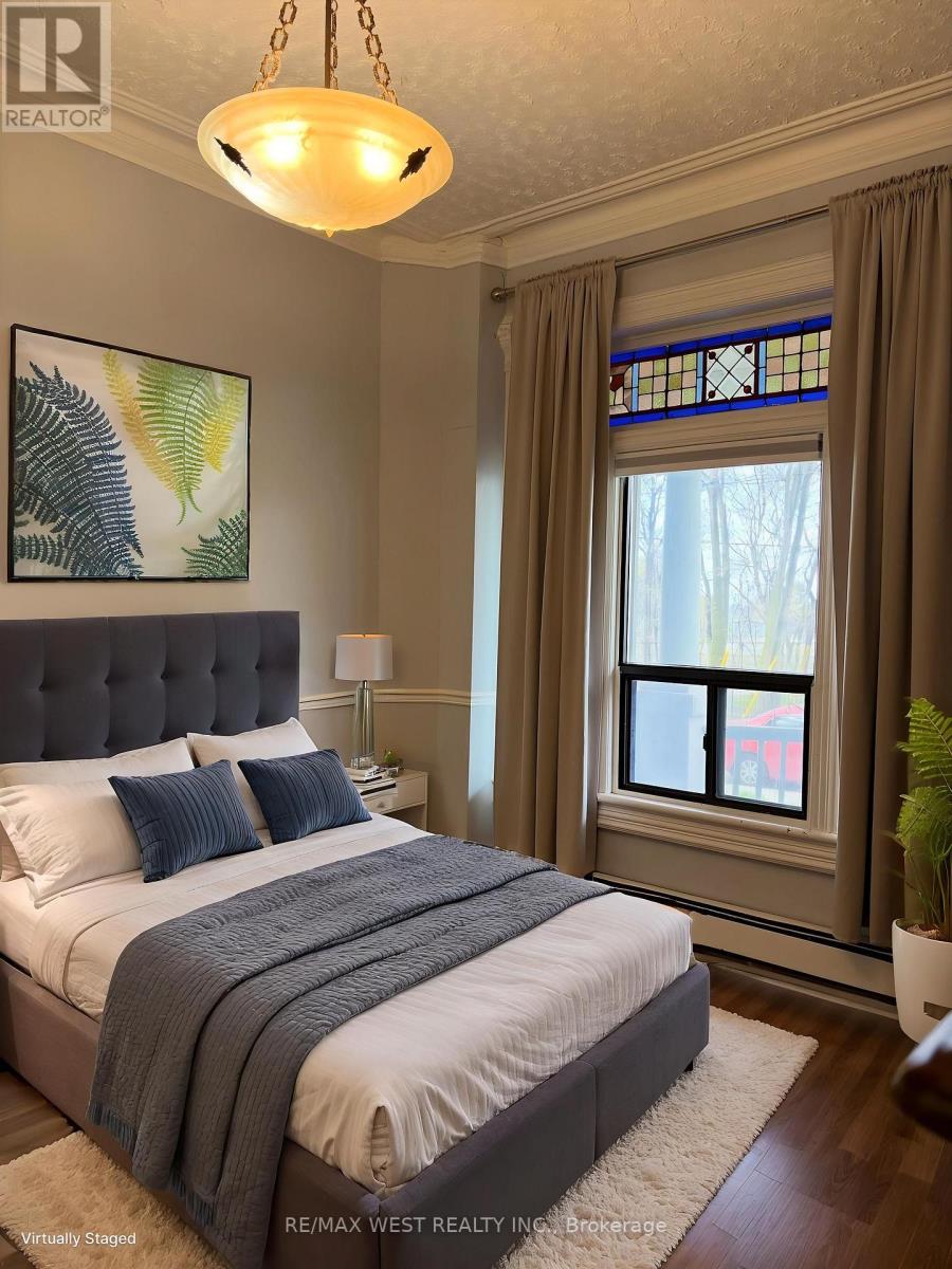 Main/bsmt - 108 Springhurst Avenue, Toronto, Ontario  M6K 1C1 - Photo 6 - W13090572