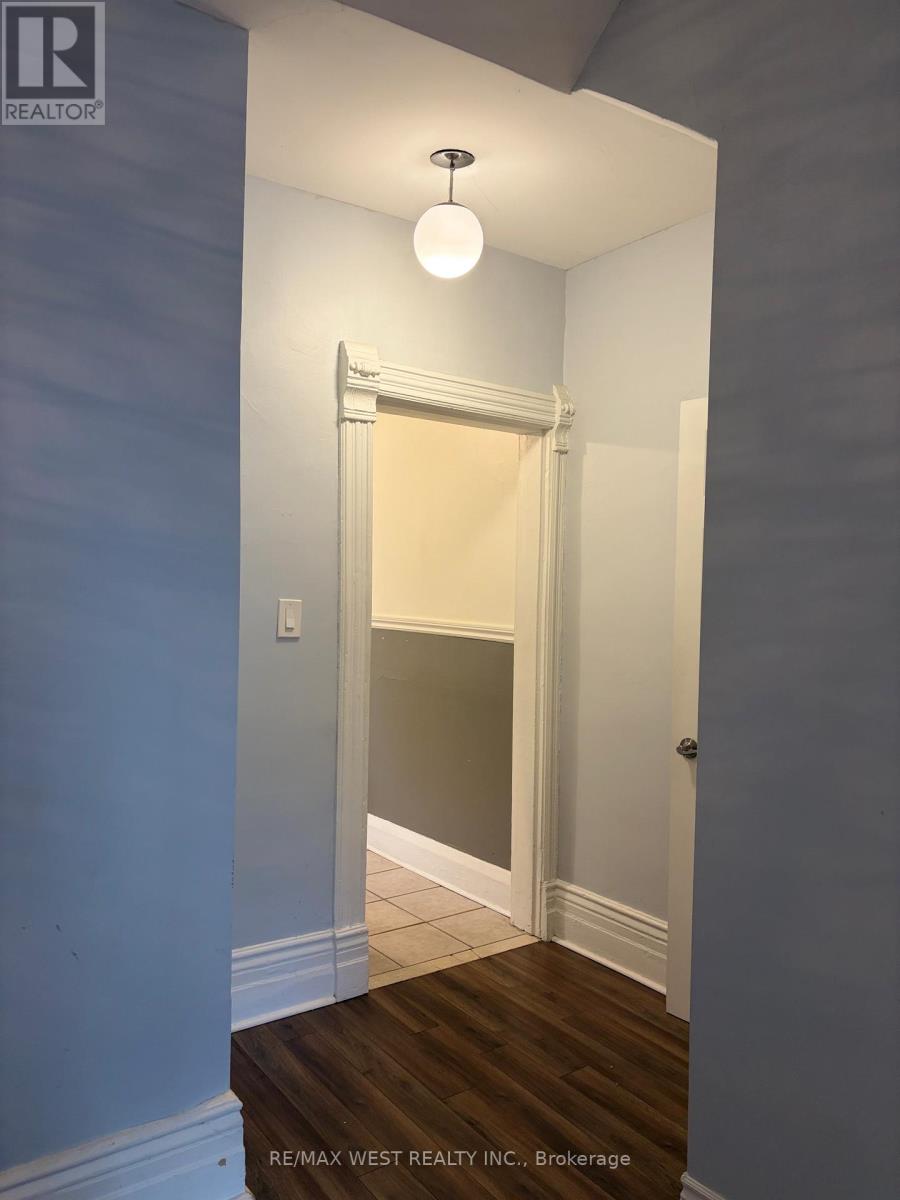 Main/bsmt - 108 Springhurst Avenue, Toronto, Ontario  M6K 1C1 - Photo 9 - W13090572