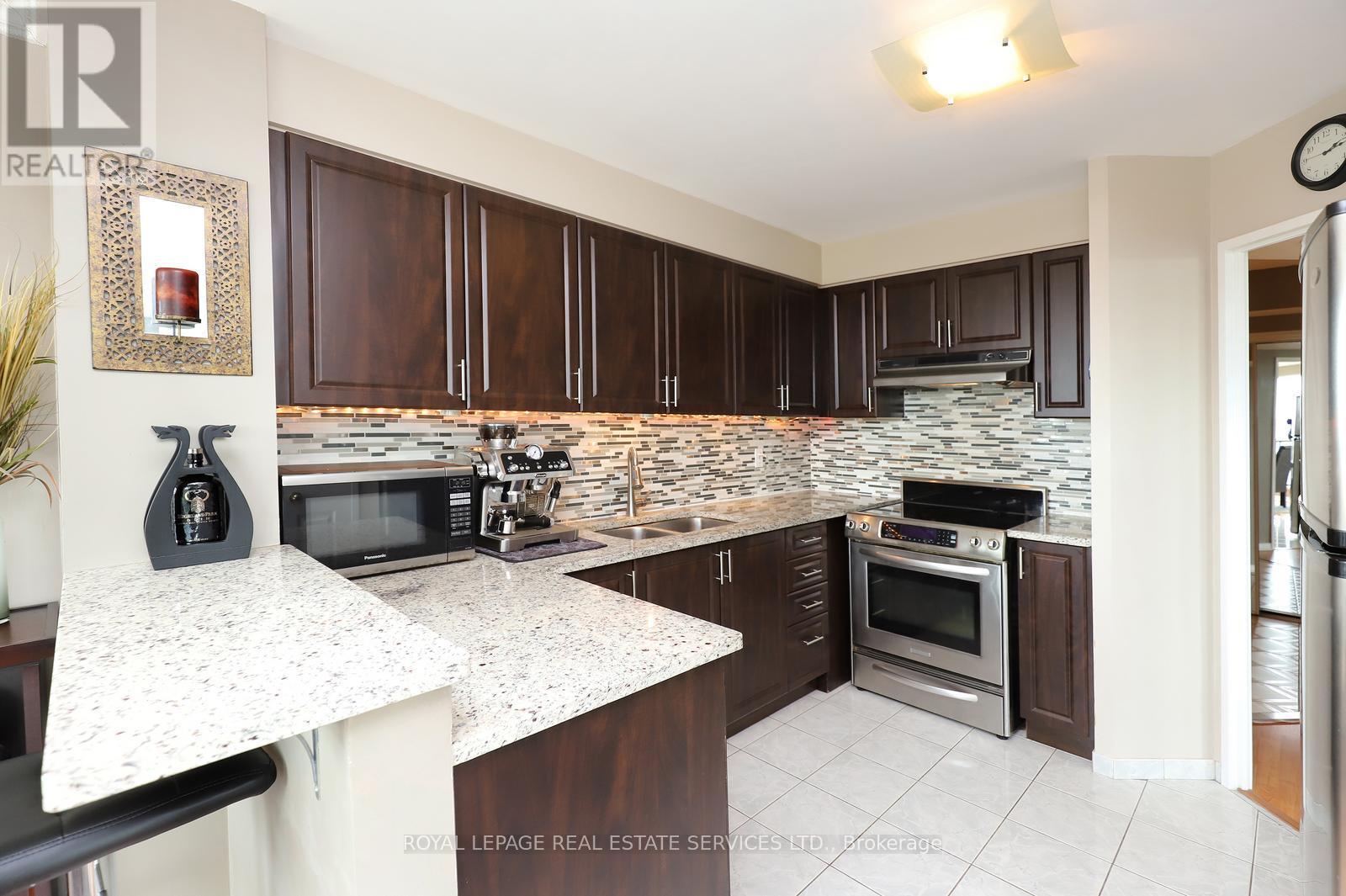 1504 - 2177 Burnhamthorpe Road W, Mississauga, Ontario  L5L 5P9 - Photo 11 - W13090576