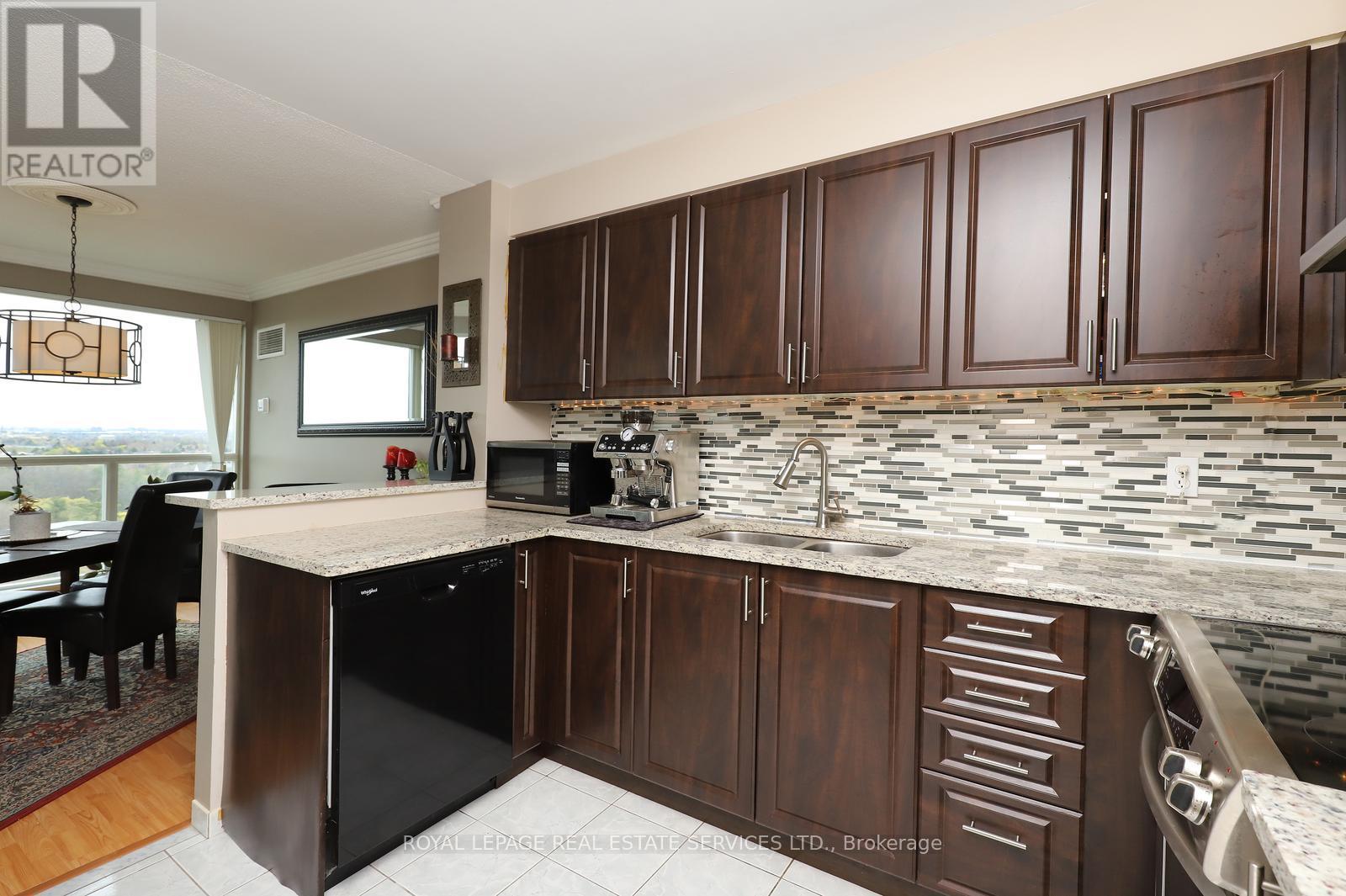 1504 - 2177 Burnhamthorpe Road W, Mississauga, Ontario  L5L 5P9 - Photo 13 - W13090576
