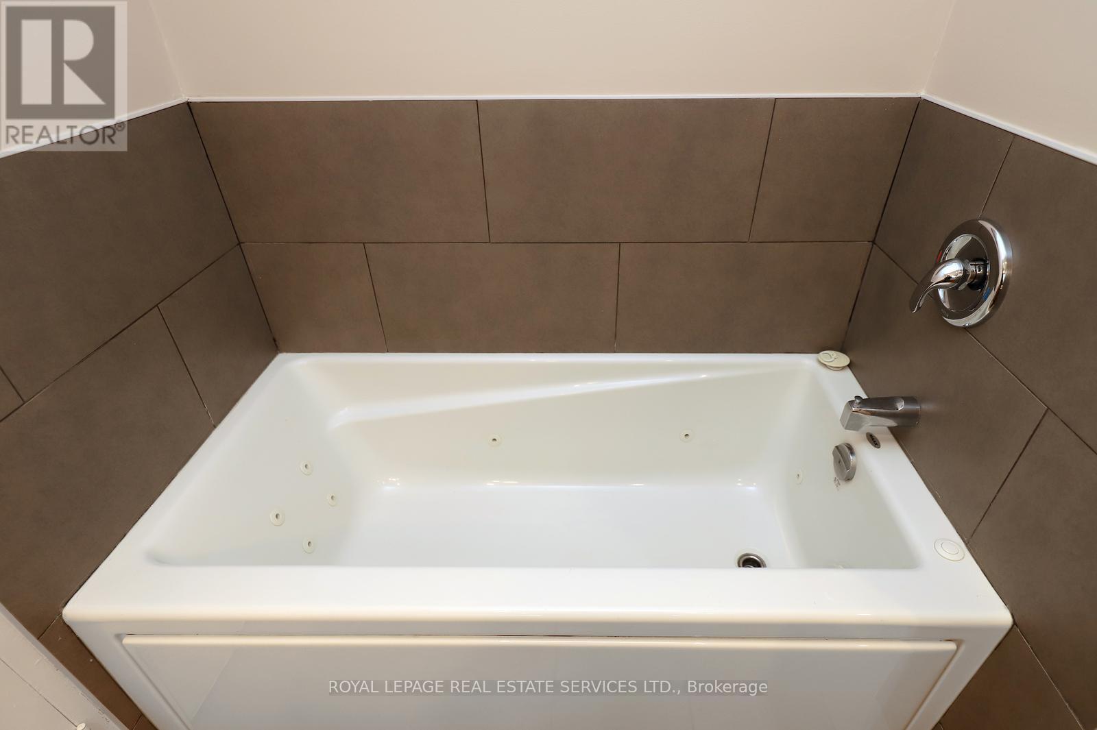 1504 - 2177 Burnhamthorpe Road W, Mississauga, Ontario  L5L 5P9 - Photo 23 - W13090576
