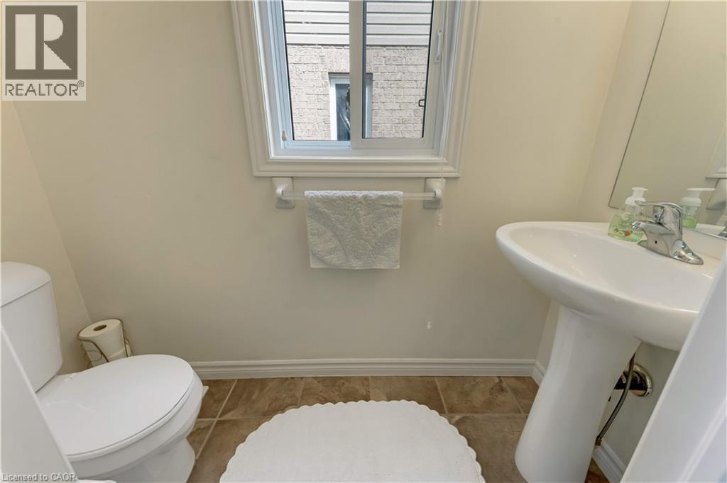 109 Robert Simone Way, Ayr, Ontario  N0B 1E0 - Photo 13 - 40826271