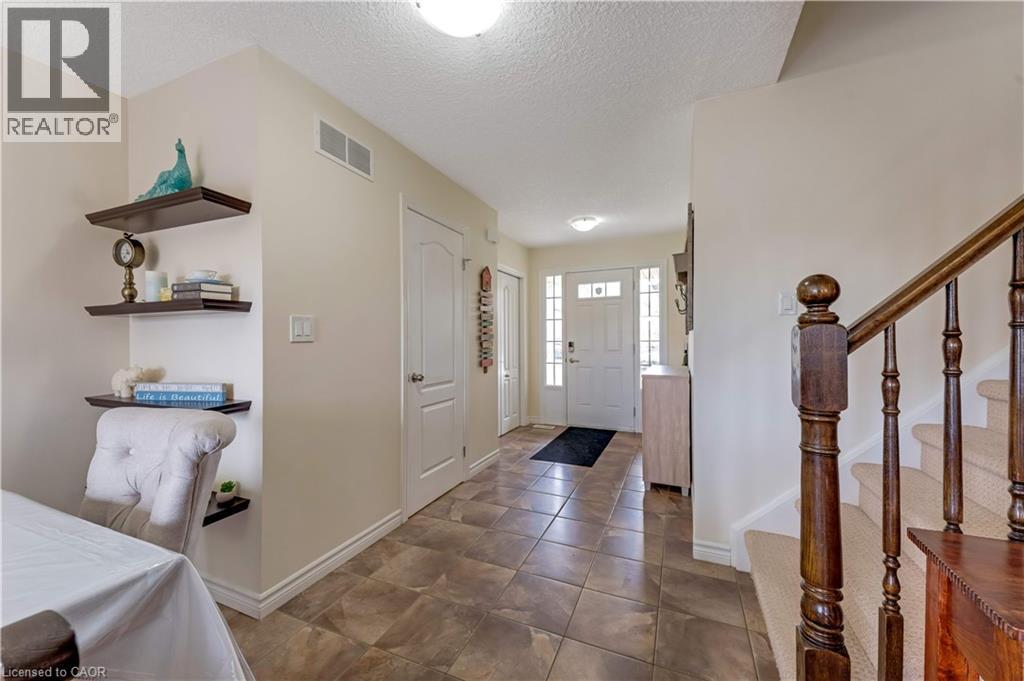 109 Robert Simone Way, Ayr, Ontario  N0B 1E0 - Photo 4 - 40826271