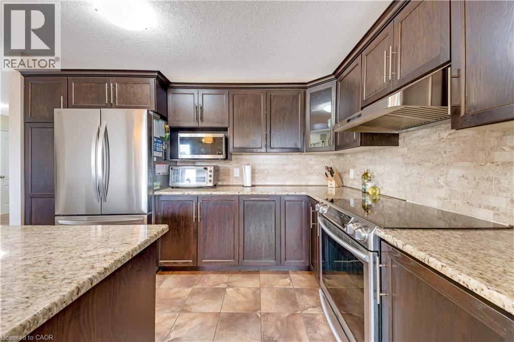 109 Robert Simone Way, Ayr, Ontario  N0B 1E0 - Photo 8 - 40826271