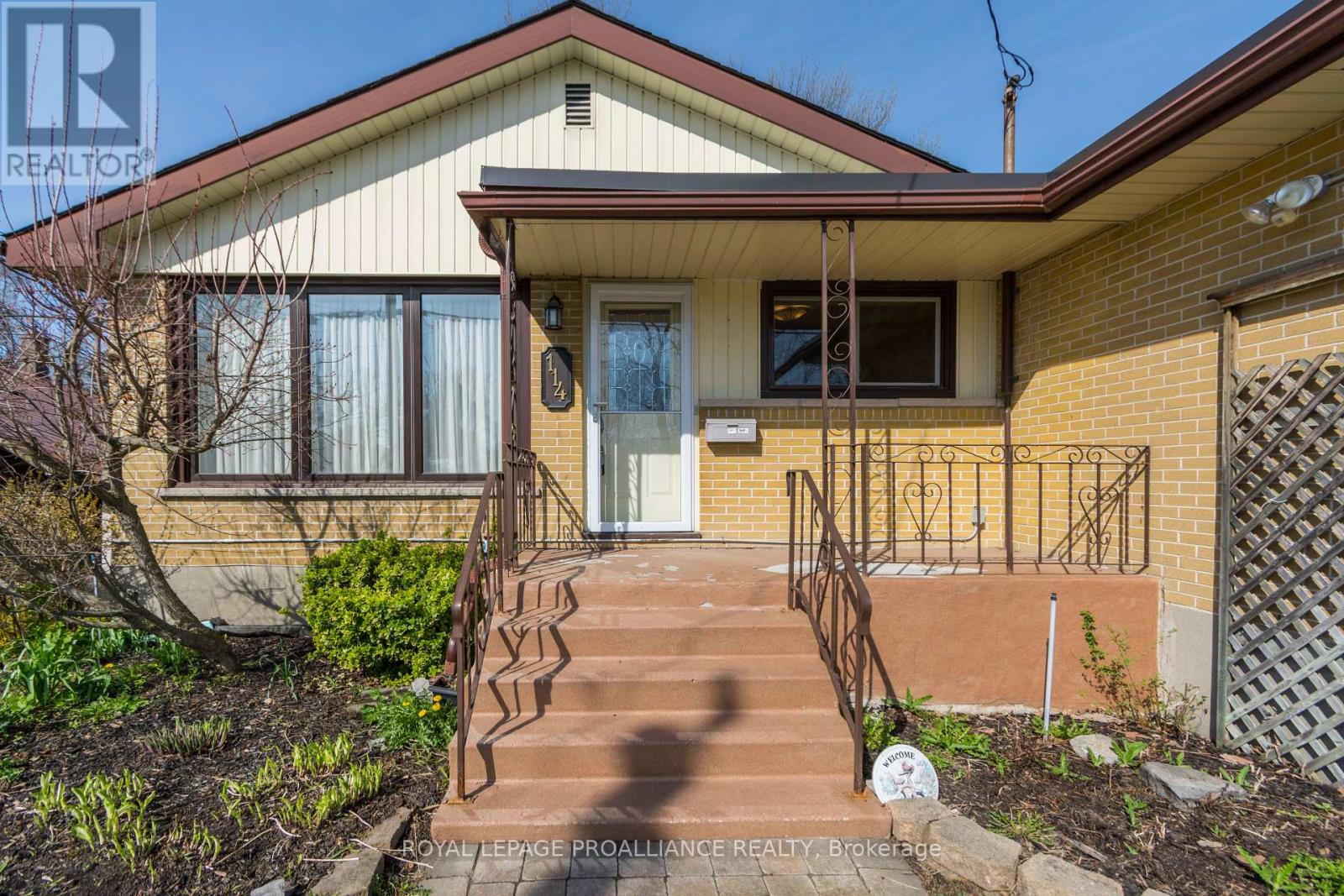 114 Rollins Drive, Belleville, Ontario  K8N 4J5 - Photo 3 - X13090608