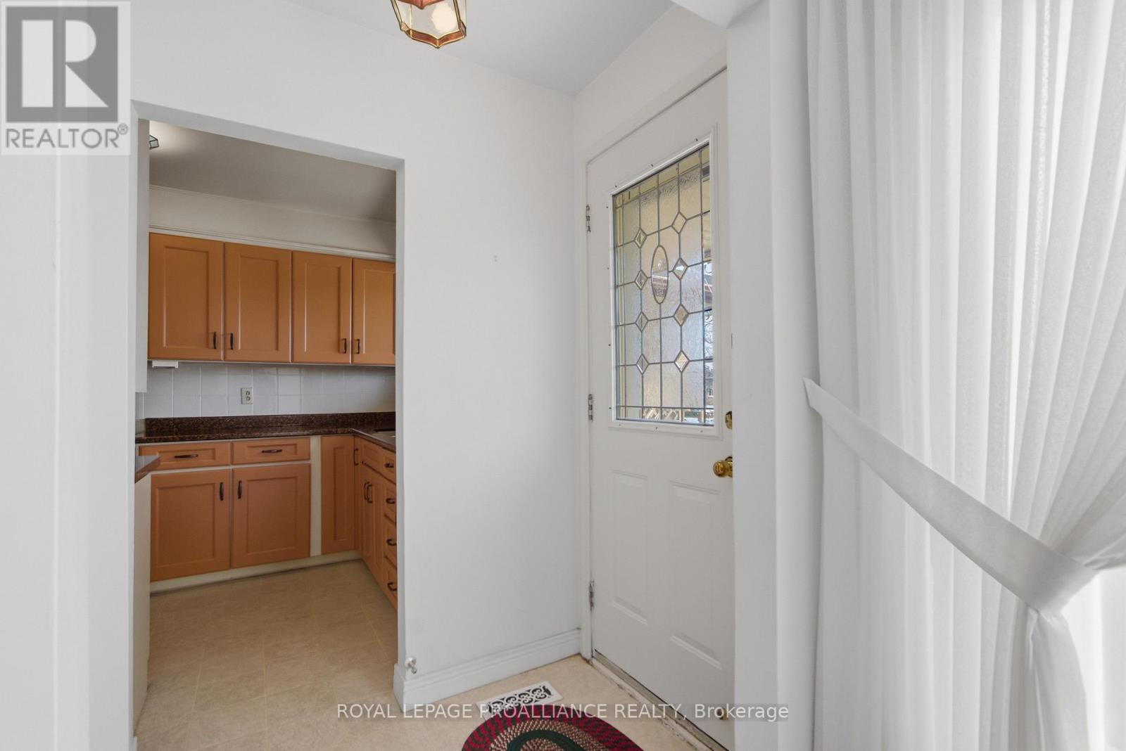 114 Rollins Drive, Belleville, Ontario  K8N 4J5 - Photo 4 - X13090608