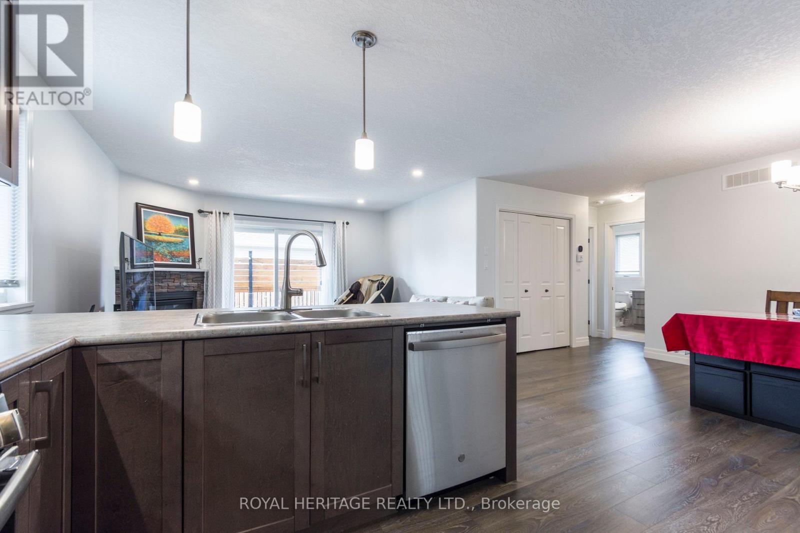 151 Rollins Drive, Belleville, Ontario  K8N 4J8 - Photo 9 - X13090738