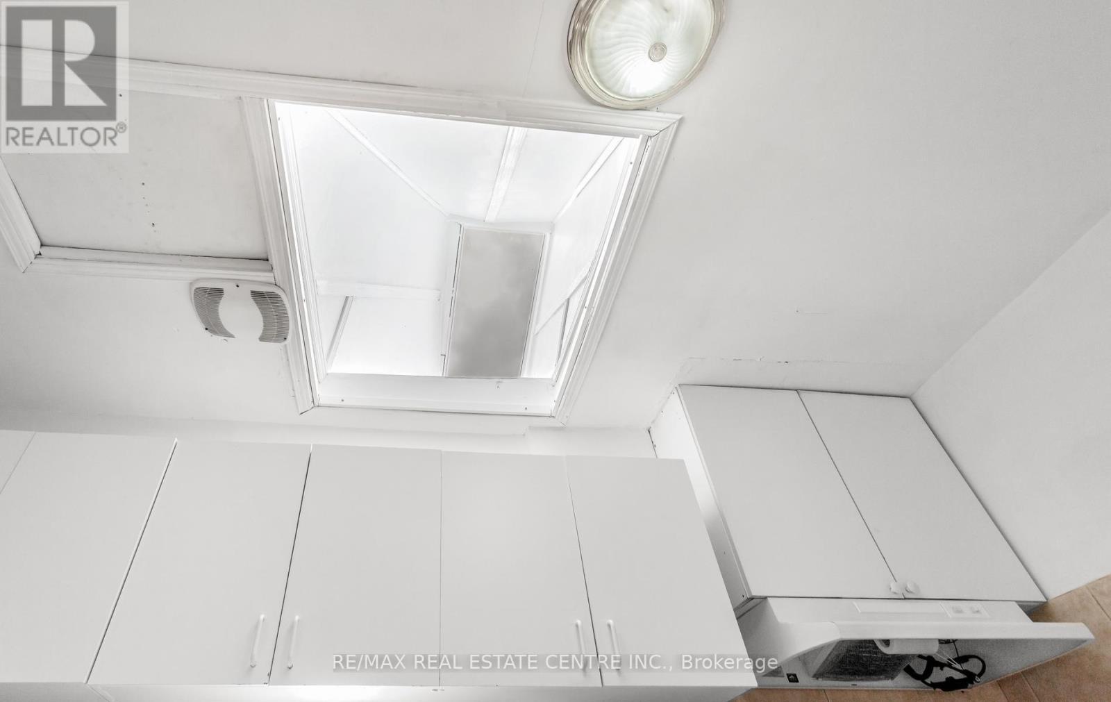 50 Dumbarton Street, Guelph, Ontario  N1E 3T6 - Photo 18 - X13090270