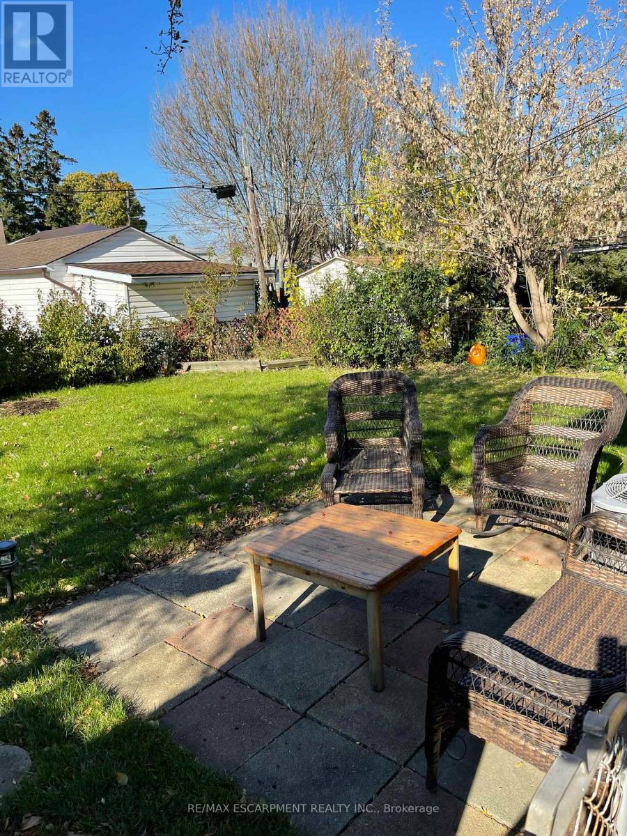 2 - 8 Alderney Avenue, Hamilton, Ontario  L9A 2A5 - Photo 13 - X13090334