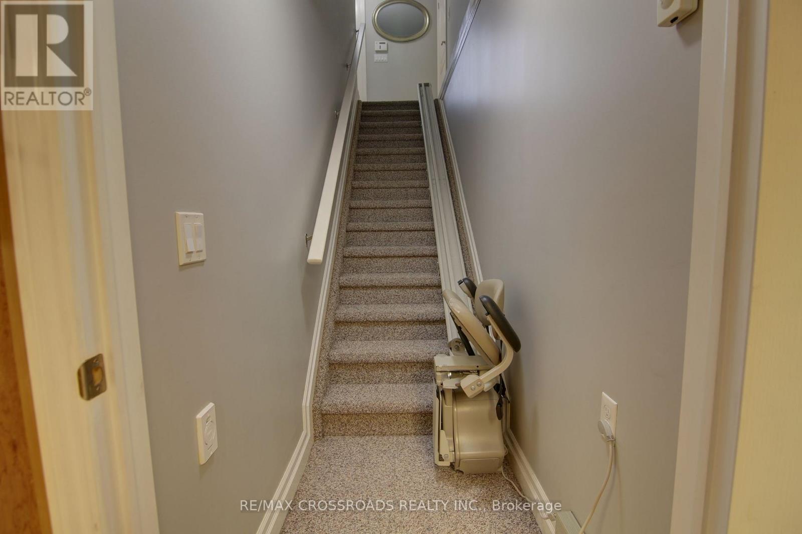 8 Green Arbour Way, Kawartha Lakes, Ontario  K9V 0E6 - Photo 25 - X13090362
