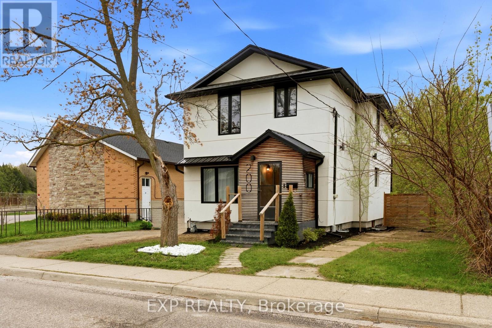 200 Madison Avenue S, Kitchener, Ontario  N2G 3M8 - Photo 1 - X13090480