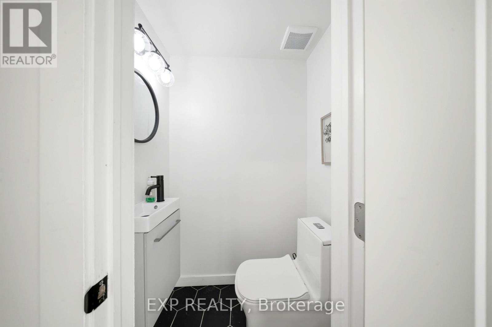 200 Madison Avenue S, Kitchener, Ontario  N2G 3M8 - Photo 16 - X13090480