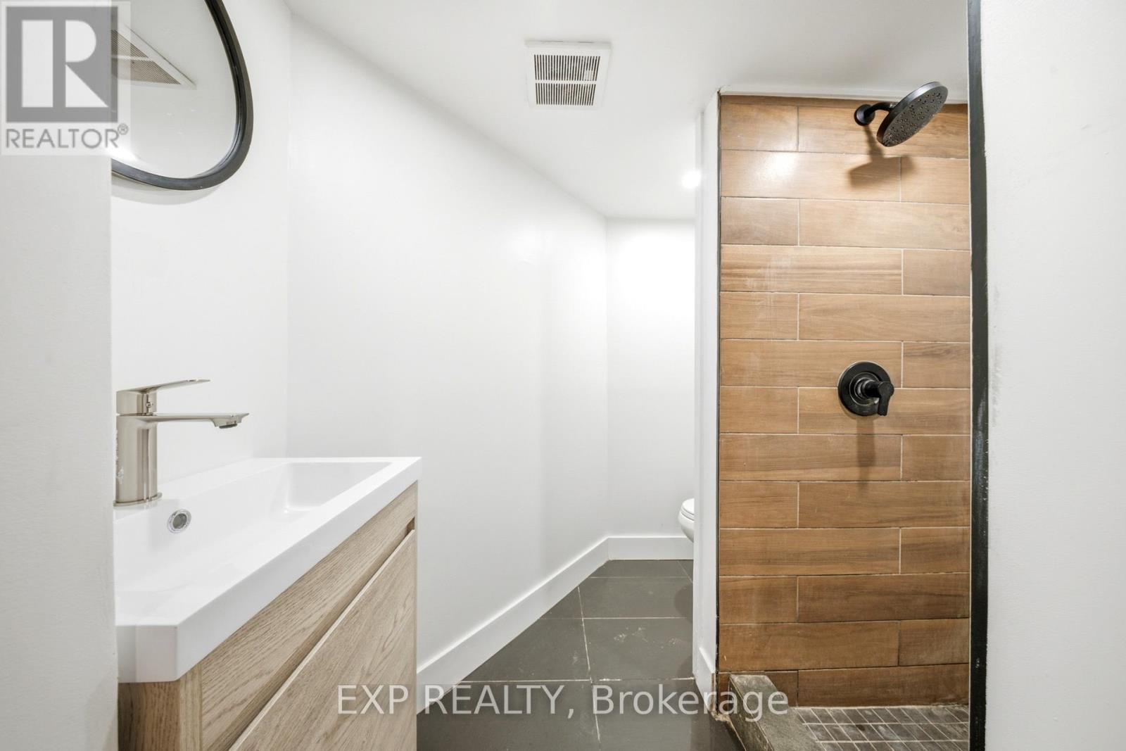 200 Madison Avenue S, Kitchener, Ontario  N2G 3M8 - Photo 20 - X13090480