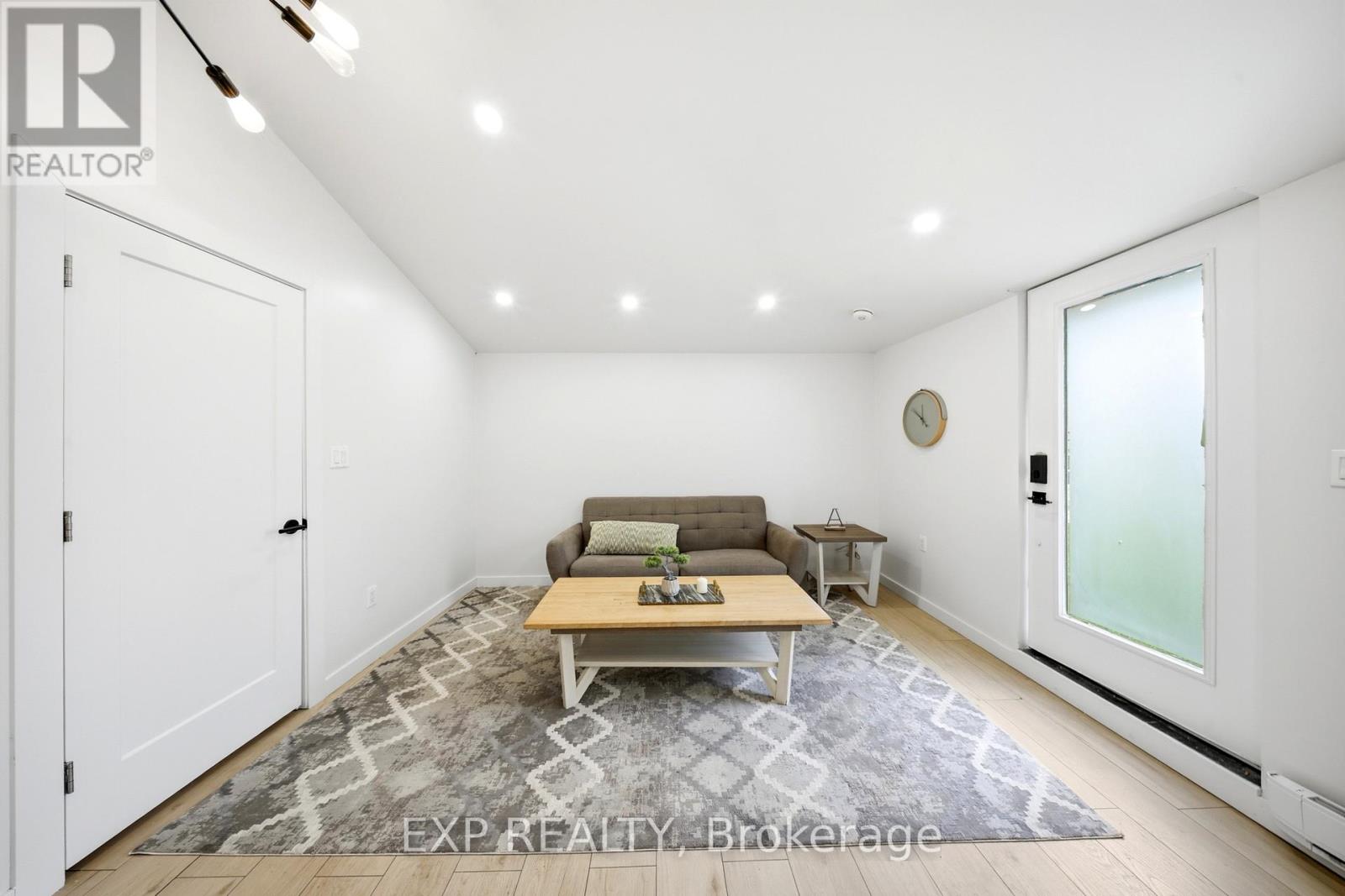 200 Madison Avenue S, Kitchener, Ontario  N2G 3M8 - Photo 34 - X13090480