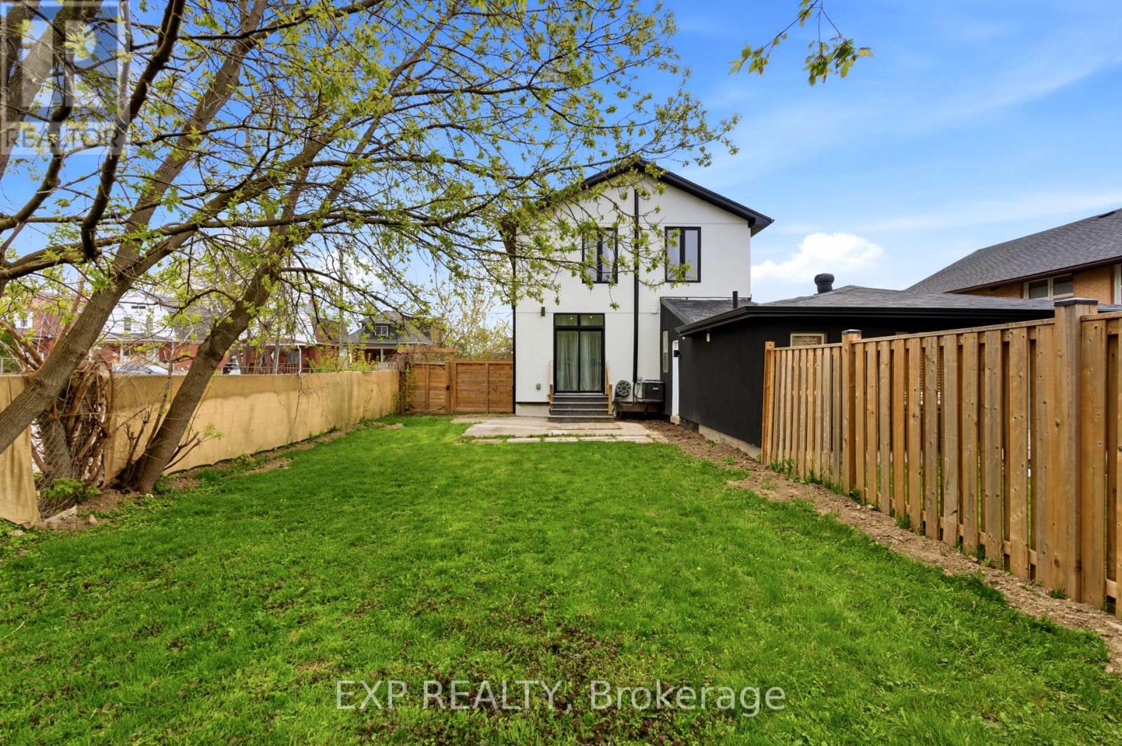 200 Madison Avenue S, Kitchener, Ontario  N2G 3M8 - Photo 38 - X13090480
