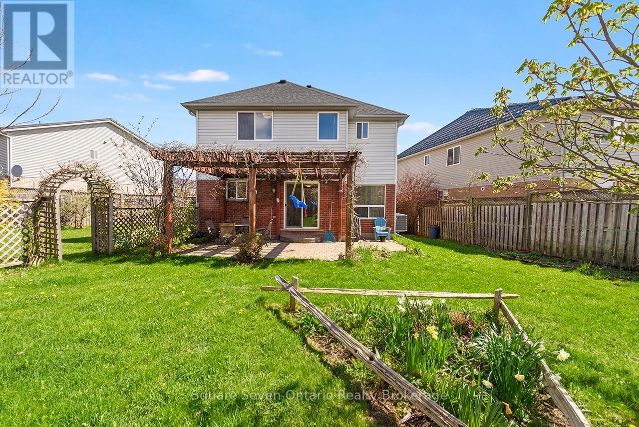 635 Commonwealth Crescent, Kitchener, Ontario  N2E 4J9 - Photo 45 - X13090584