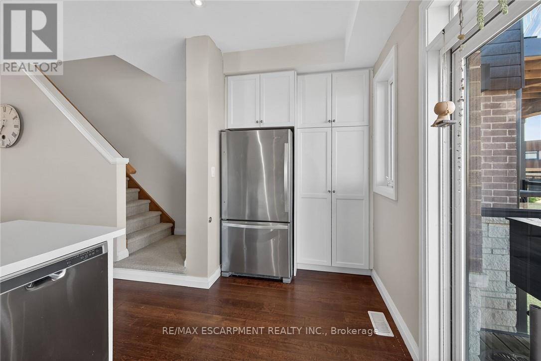 33 - 35 Midhurst Heights, Hamilton, Ontario  L8J 0K9 - Photo 7 - X13090596