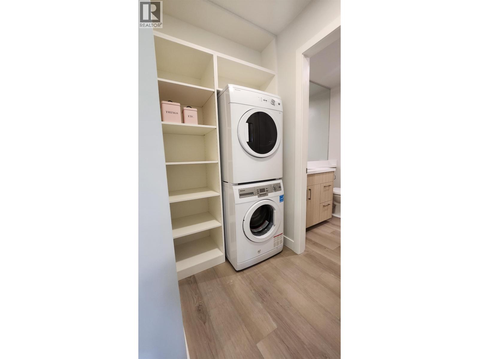 8691 Armstrong Avenue, Burnaby, British Columbia  V3N 2H4 - Photo 33 - C8078536