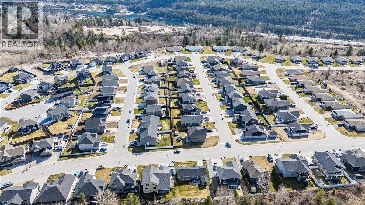 4008 16th Avenue, Castlegar, British Columbia  V1N 4A2 - Photo 12 - 10382931